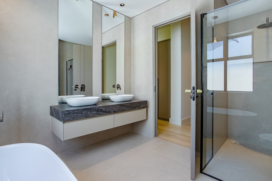 4 Bedroom Property for Sale in Pearl Valley at Val de Vie Western Cape